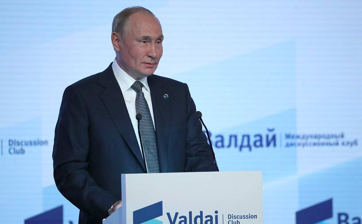 Путин спустя две недели поздравил Муратова с Нобелевской премией