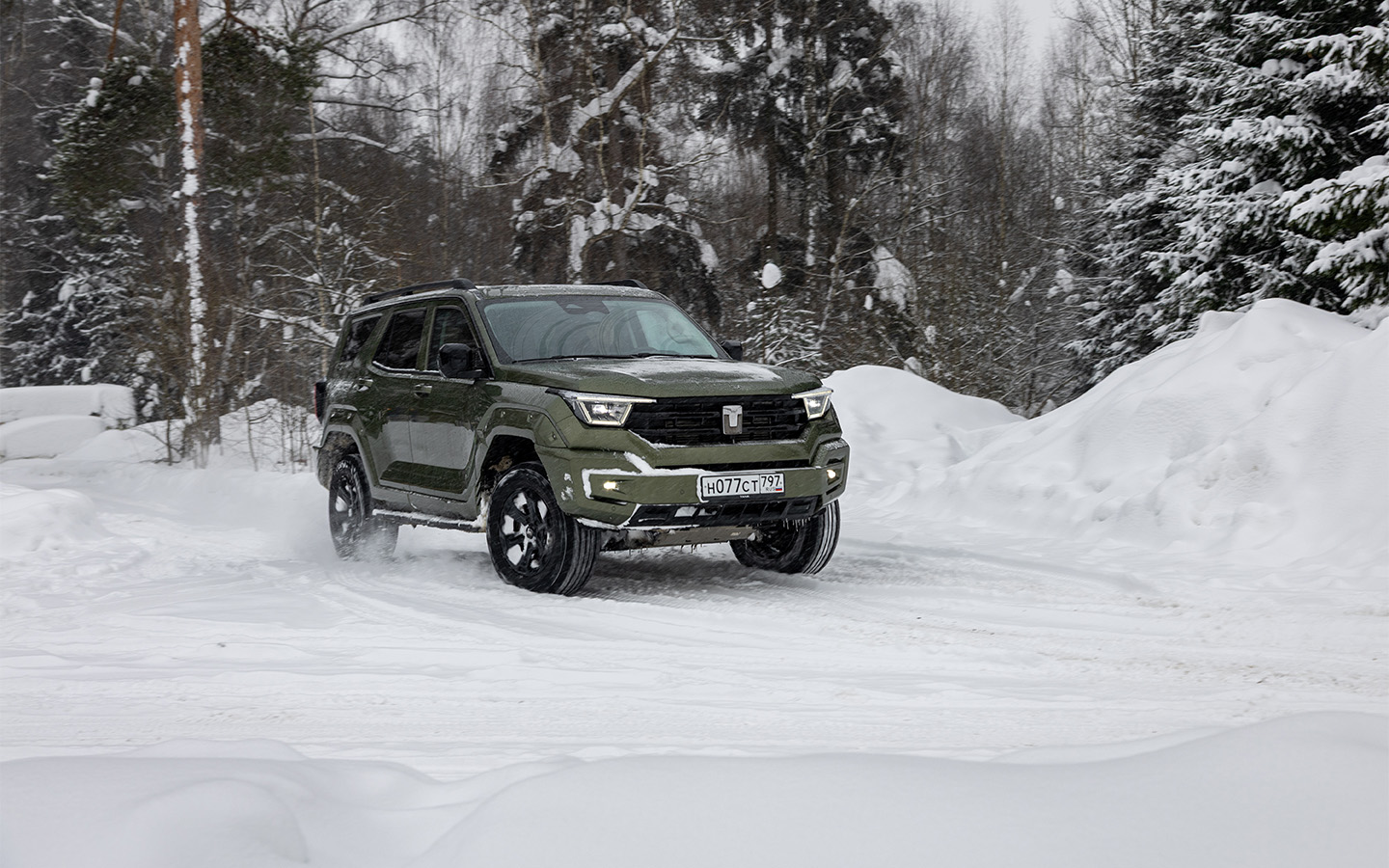 Tank 400 для России с завода идет со светодиодной оптикой