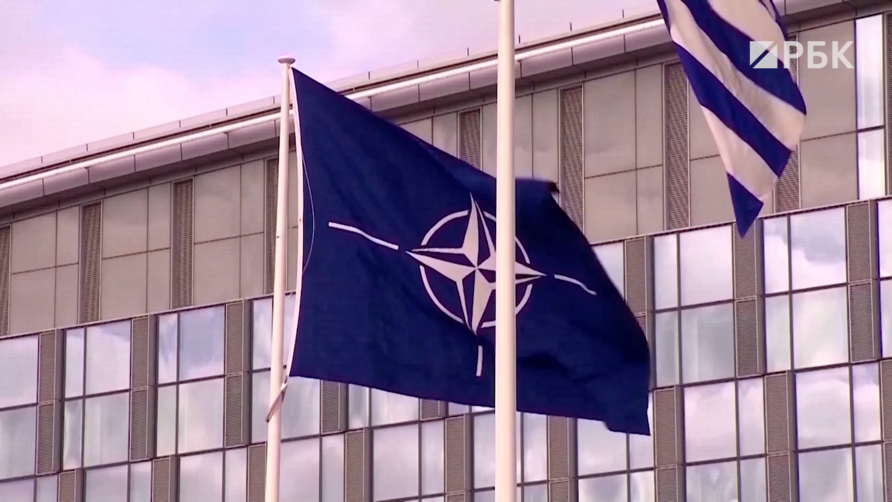 Кого и почему НАТО считало своими угрозами. Видео