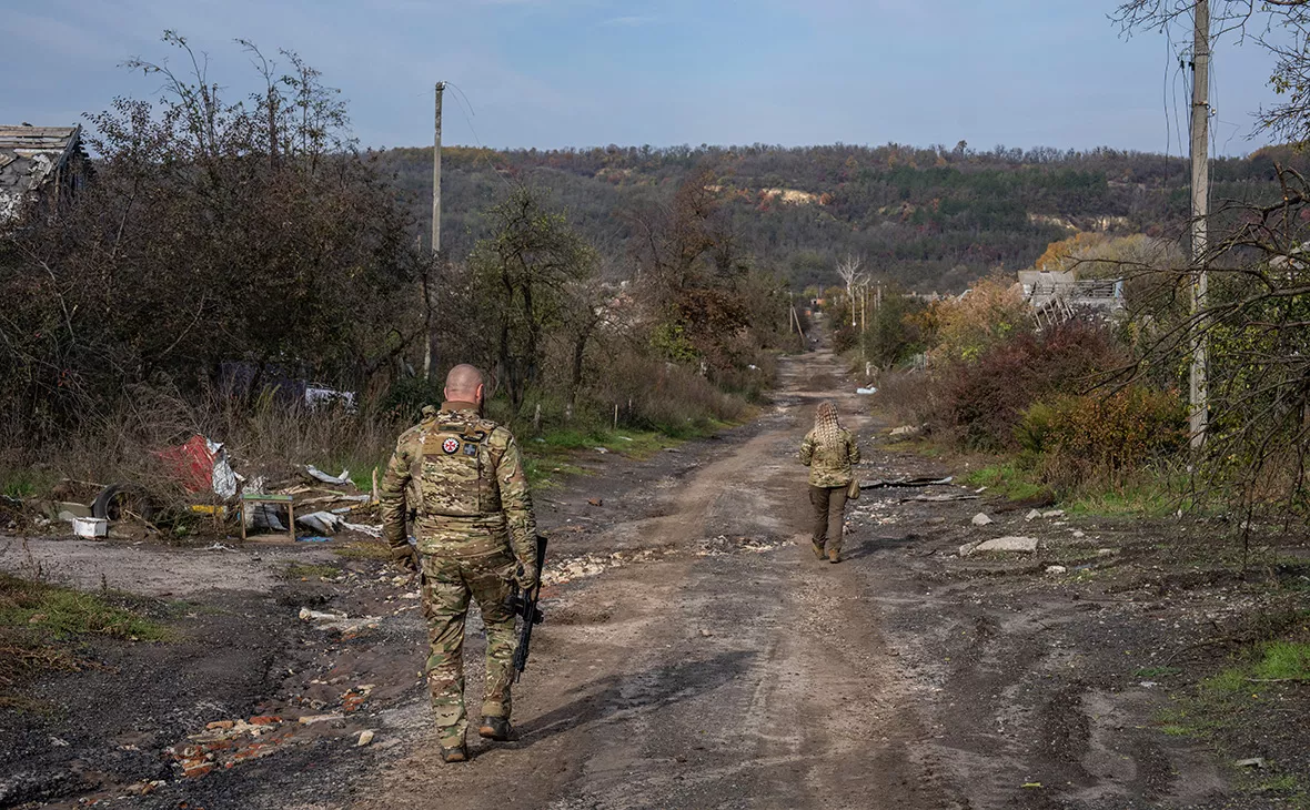 Carl Court / Getty Images