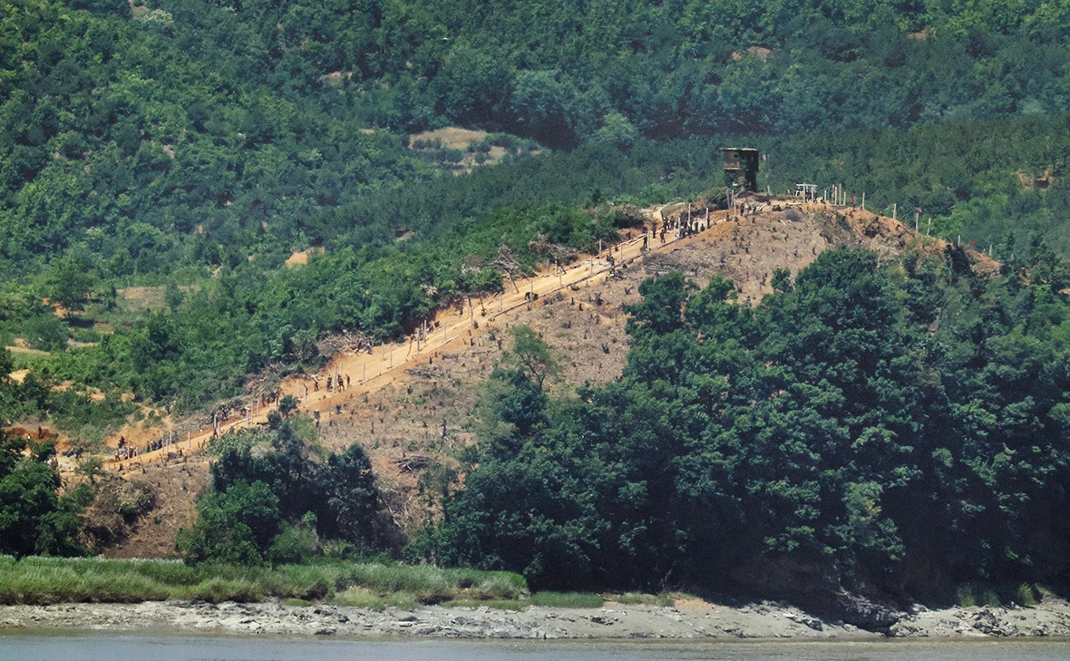 Kim Hong-Ji / Reuters