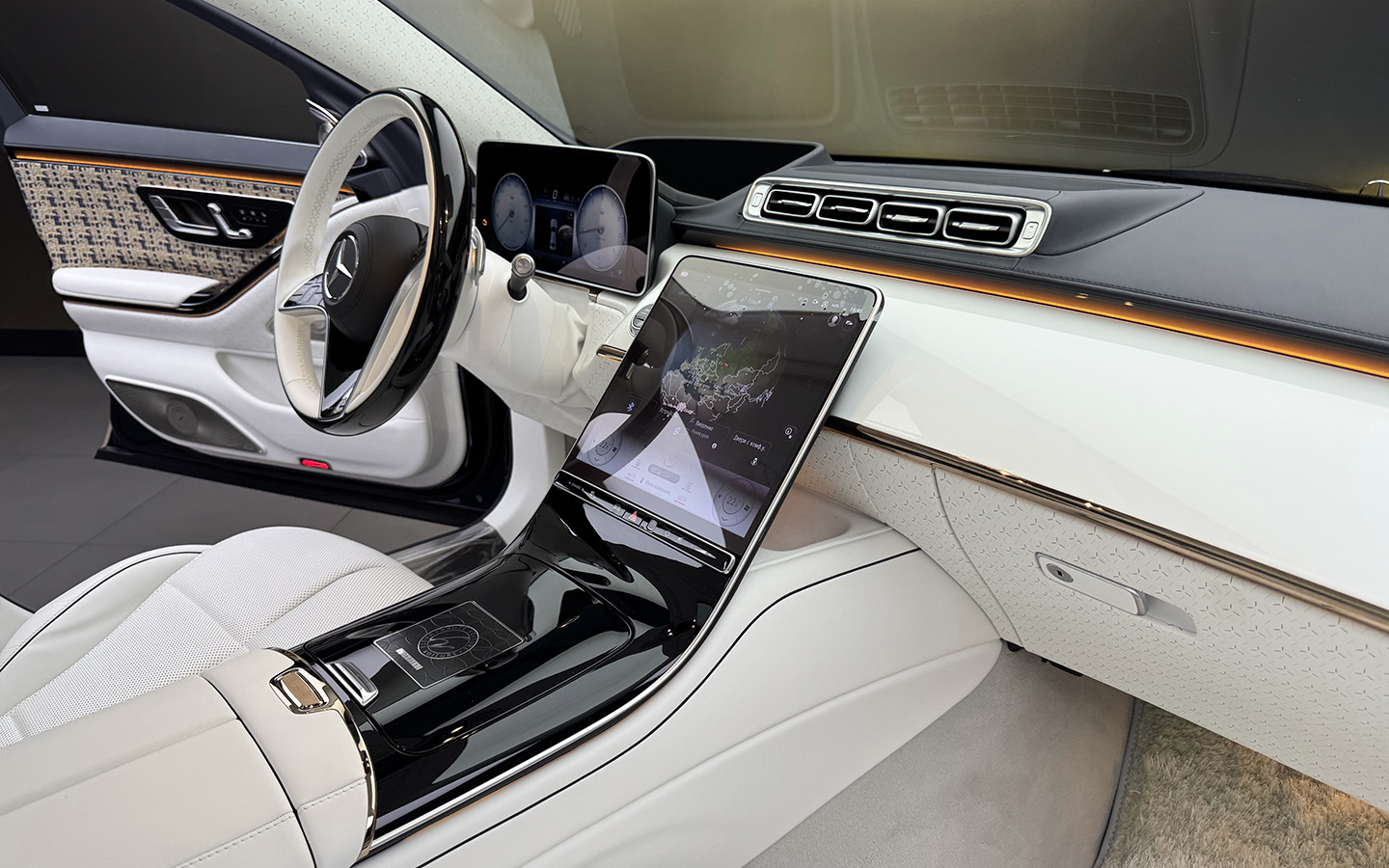Говорят, что Maybach &mdash; машина для пассажиров. Но даже водитель чувствует себя максимально роскошно