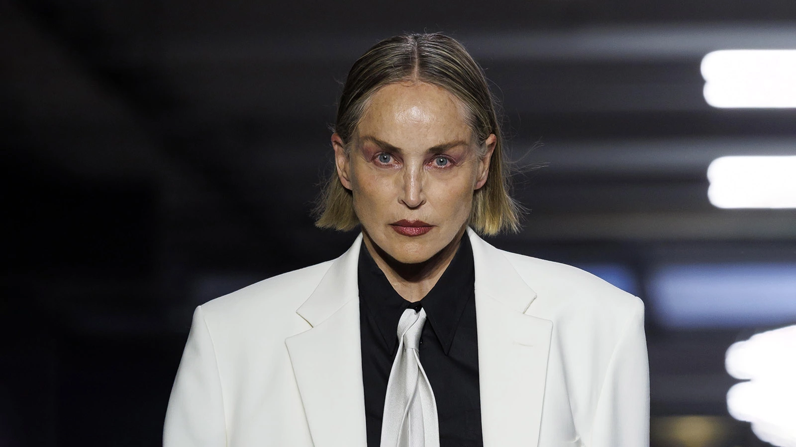 Шэрон Стоун на показе Vetements весна-лето 2027