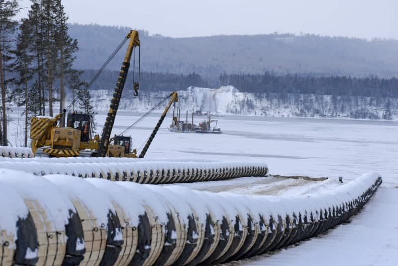 Подводный путь: под Камой проложили резервную нитку нефтепродуктопровода