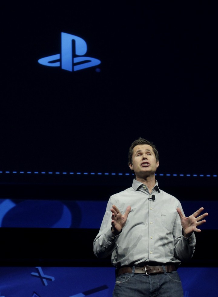 Sony анонсировала игровую консоль PlayStation 4