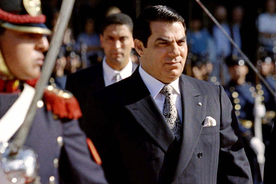 Зин эль-Абидин Бен Али, руководивший страной в течение 24 лет, бежал вместе с семьей в Саудовскую Аравию в начале 2011 года из-за событий &laquo;арабской весны&raquo;. В Тунисе он заочно приговорен к пожизненному заключению за расстрел антиправительственной демонстрации.
