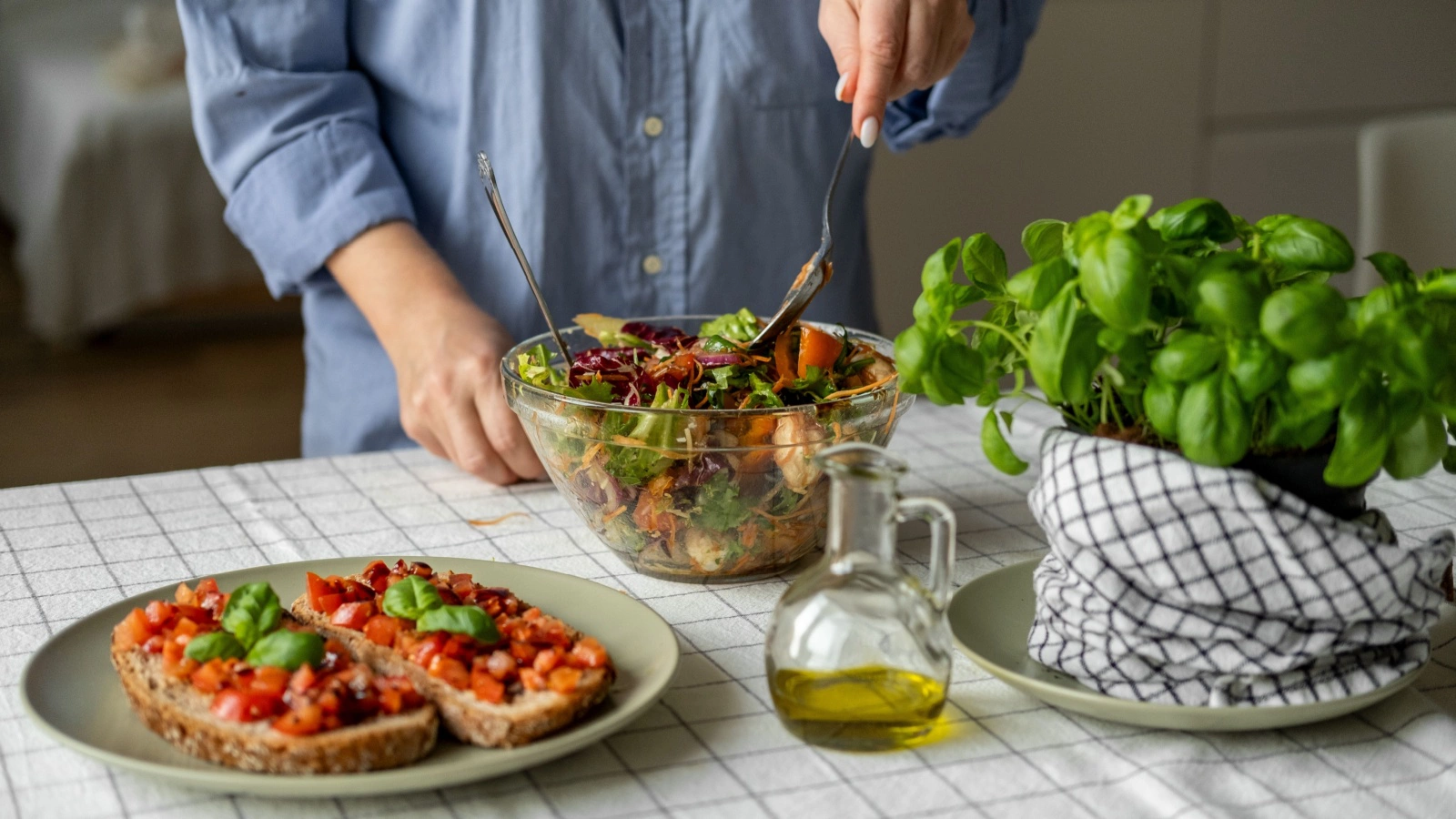 Салаты без майонеза: 15 рецептов