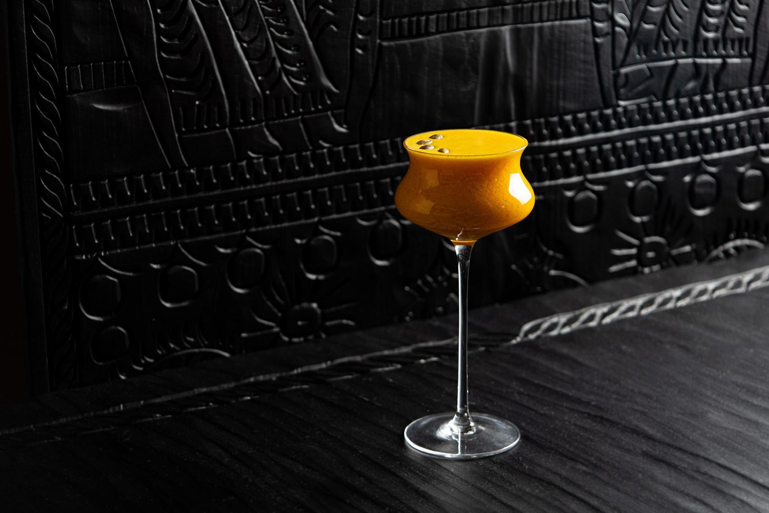 Коктейли из карты напитков ресторана&nbsp;&laquo;Машенька&raquo;:&nbsp;&laquo;Геликонида Диона&raquo;