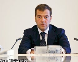 Д.Медведев попросил не мешать "Северному потоку"