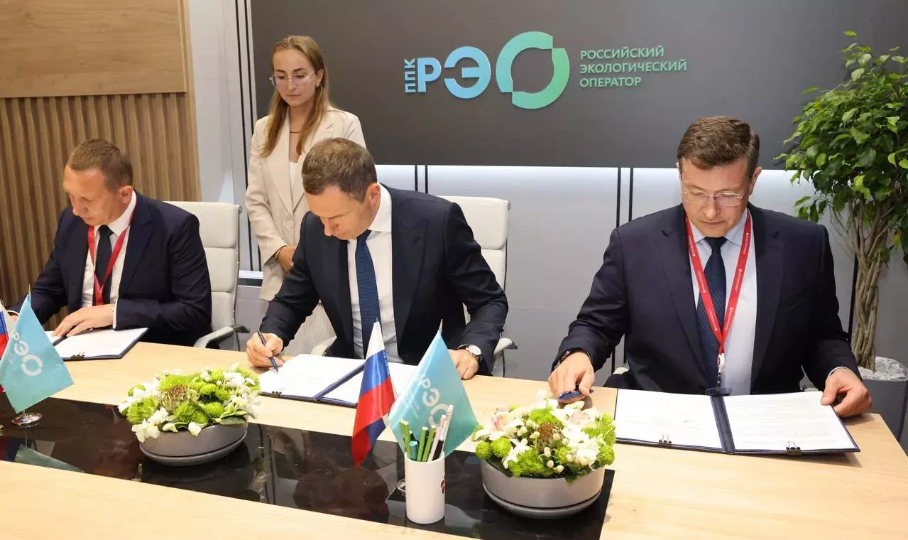 Александр Воложанин