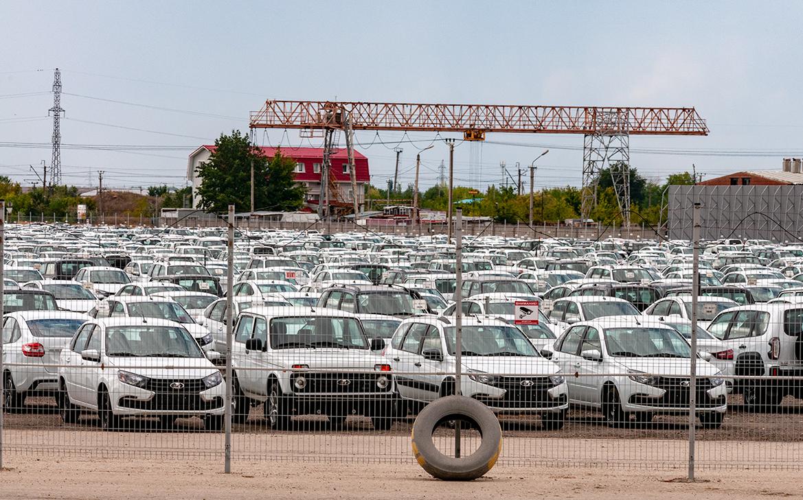 АвтоВАЗ не исключил повышения цен на автомобили Lada