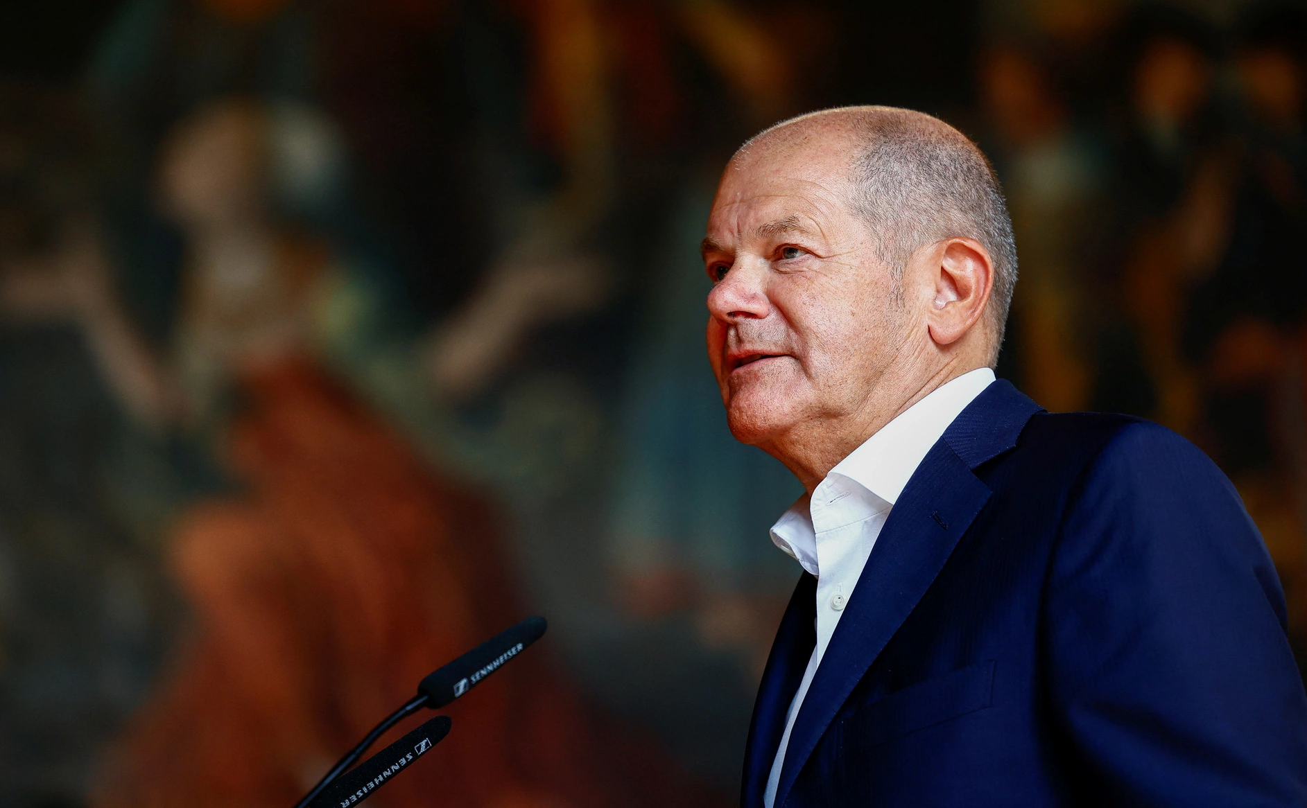 Leon Kuegeler / Reuters