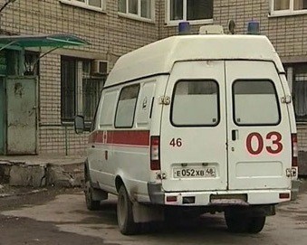 В Петербурге подросток, допрашиваемый в следственном отделе, выпрыгнул из окна 3-го этажа
