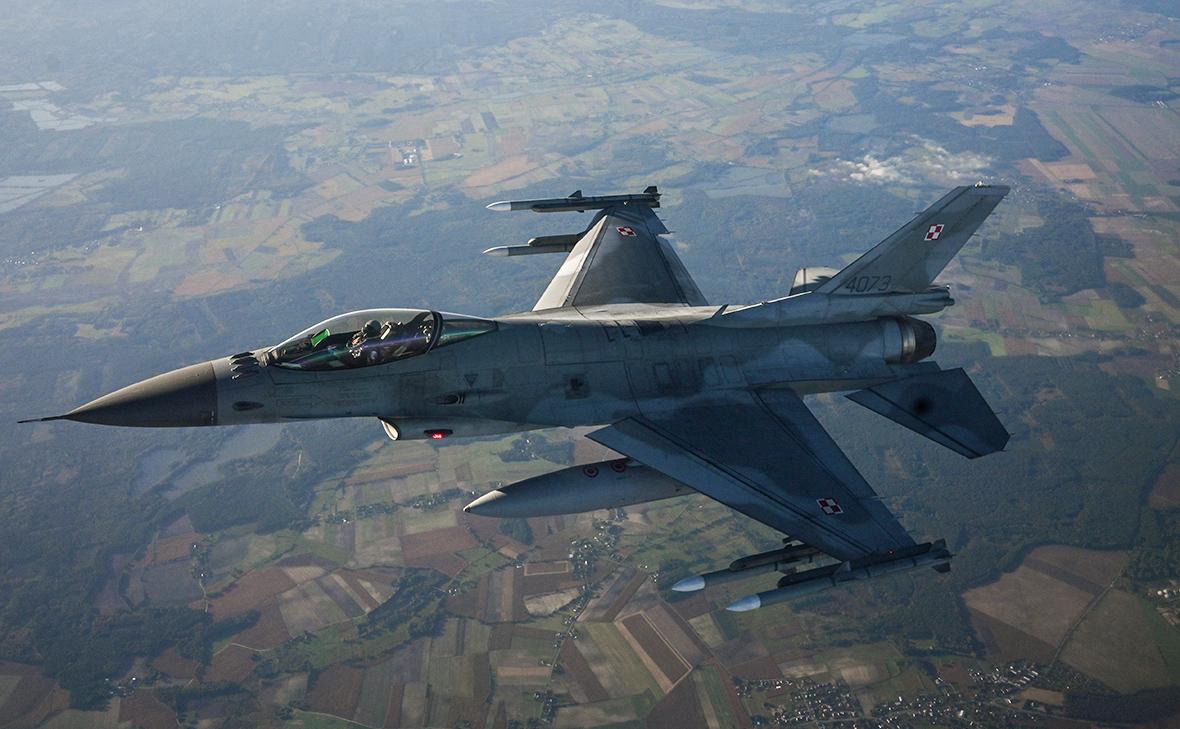Президент Польши исключил поставку Украине истребителей F-16