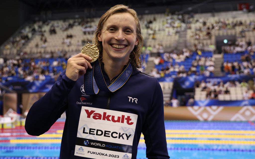 Ледеки побила рекорд Фелпса по золотым медалям на ЧМ по плаванию