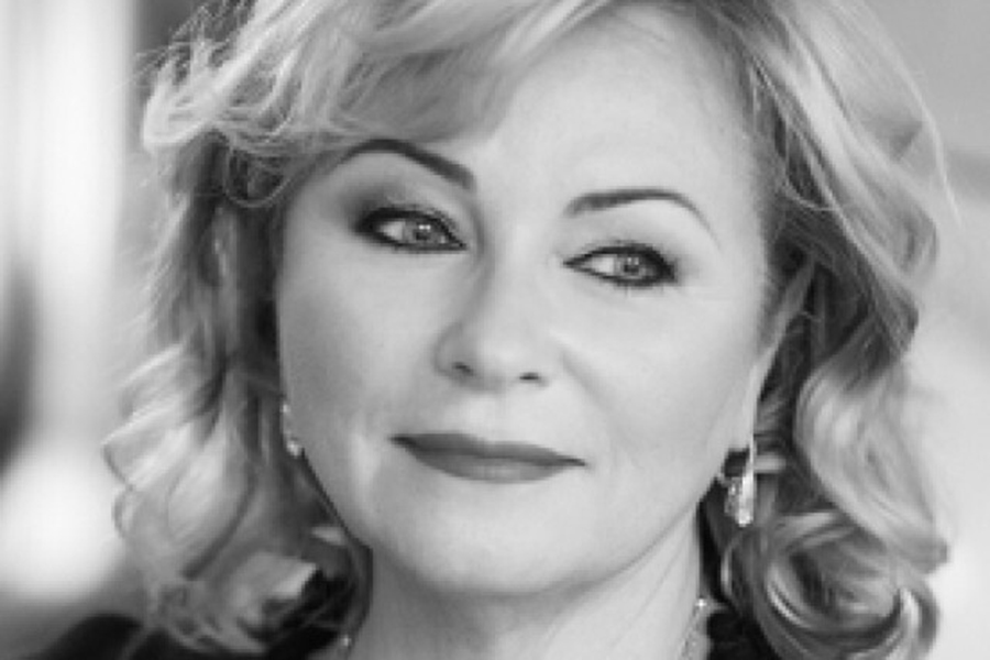 Состояние: $900 млн

Частный инвестор

Возраст: 67 лет

Место в рейтинге 2024 года: 9

Евгения Гурьева&nbsp;&mdash; супруга основателя крупнейшего в России и Европе производителя фосфорсодержащих удобрений &laquo;Фосагро&raquo; Андрея Гурьева. С 2007 года ей напрямую принадлежит пакет акций компании.

Гурьева впервые вошла в список богатейших женщин России в 2016 году.