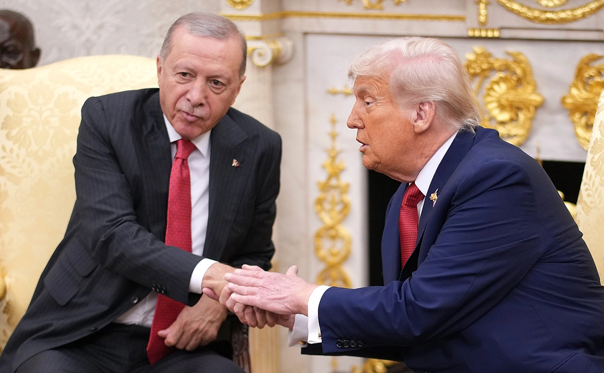 Andrew Harnik / Getty Images