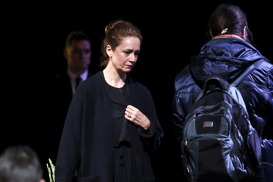 Актриса Виктория Исакова