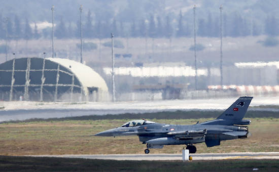 Турецкий истребитель F-16

Архивное фото
