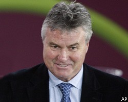 Г.Хиддинк подписал контракт с федерацией футбола Турции