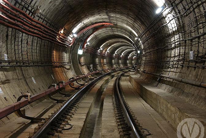 Тоннель петербургского метрополитена