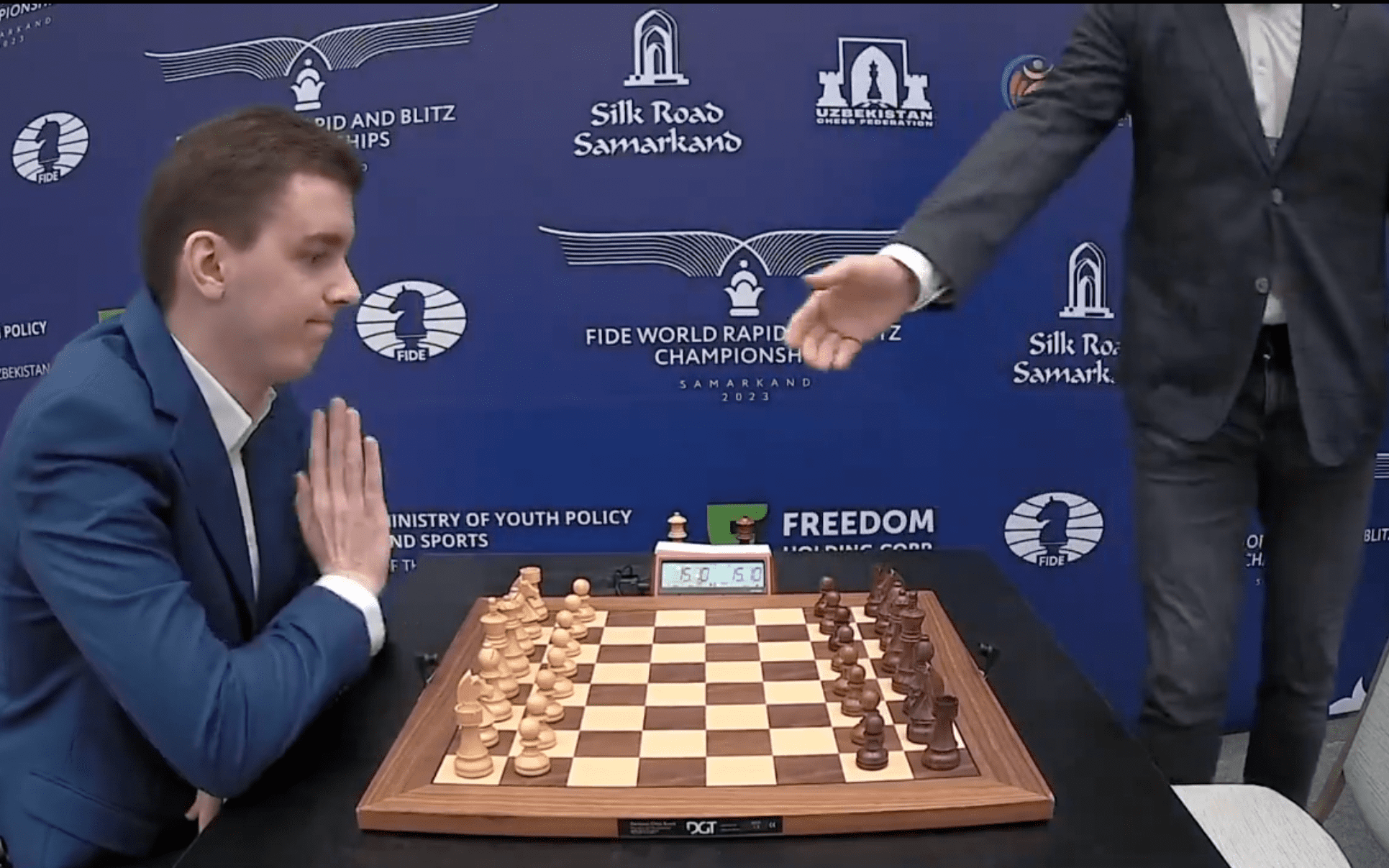 Польский гроссмейстер отказался пожимать руку тренеру Карякина