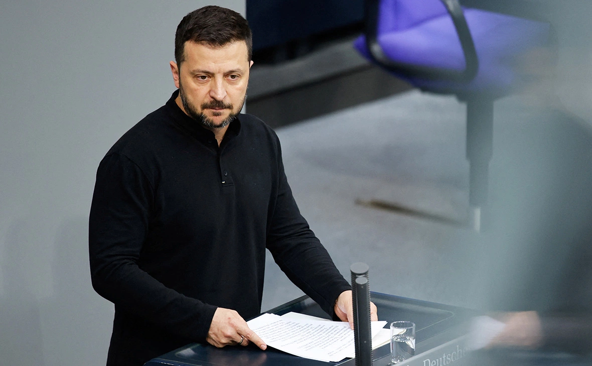 Axel Schmidt / Reuters