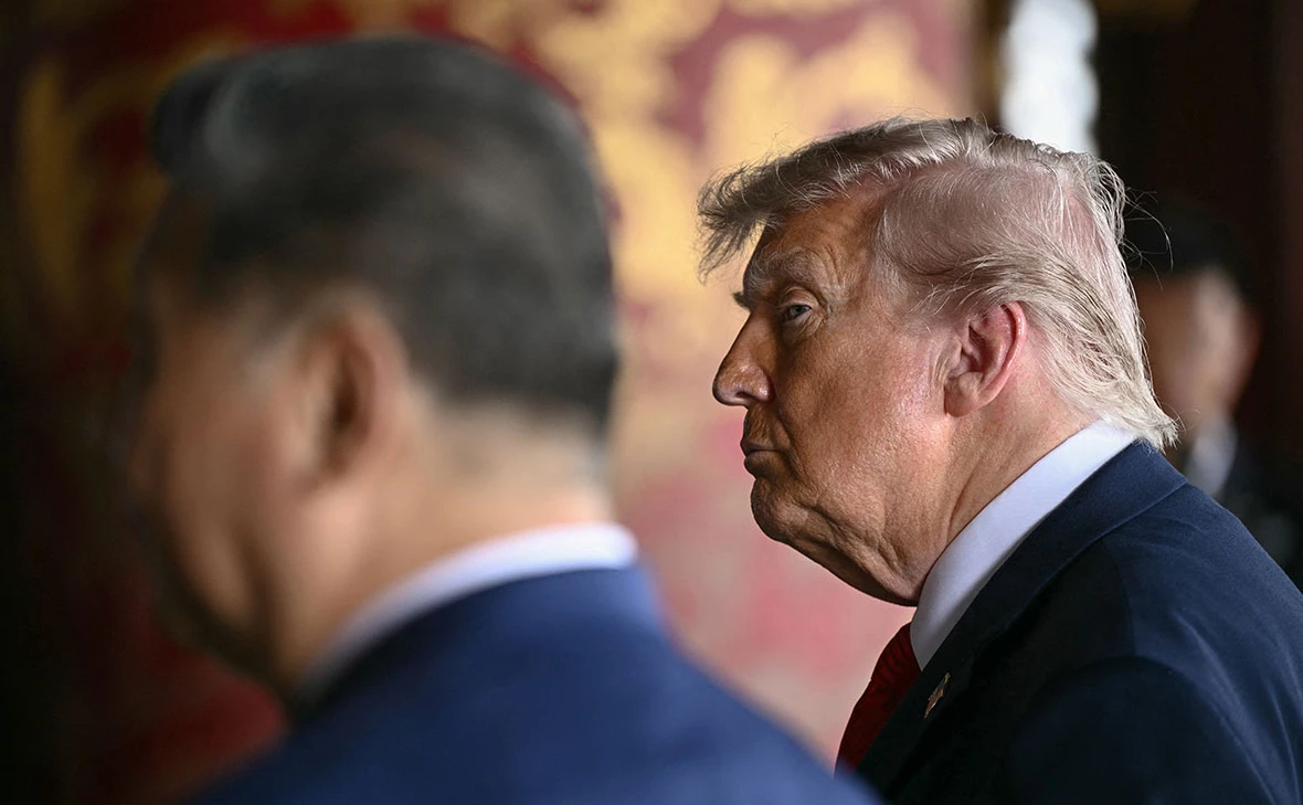 Brendan Smialowsi / Reuters