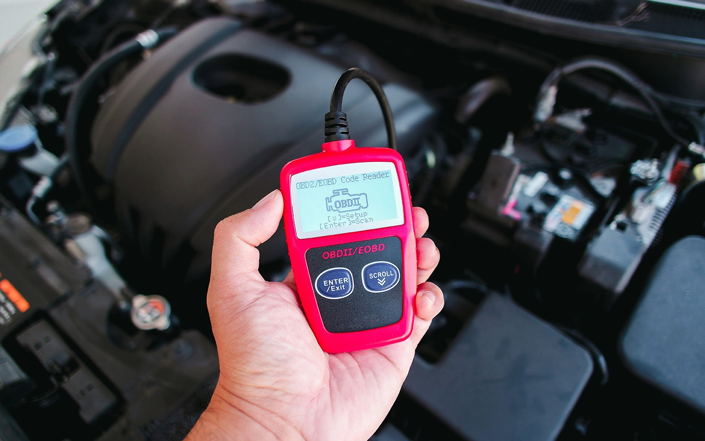При наличии OBD-сканера проверку неисправности антиблокировочной системы (да и любой другой) имеет смысл начинать именно с него