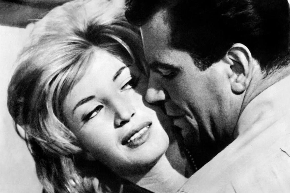 Кадр из фильма &laquo;Приключение&raquo;