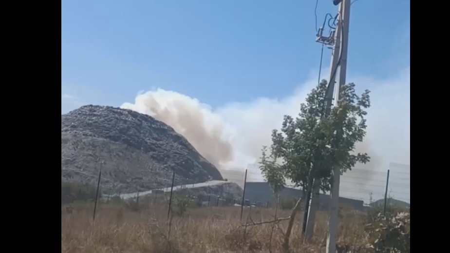 В Новороссийске на мусорном полигоне произошел пожар