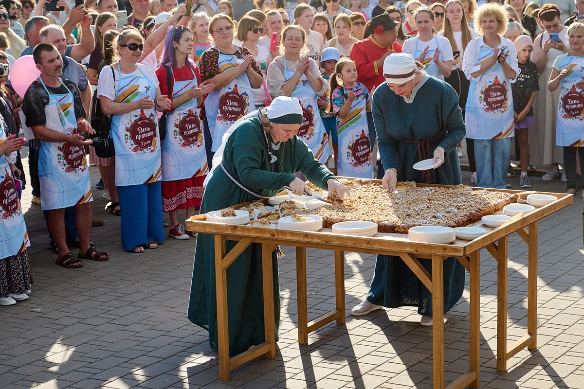 Можно принять участие в ярмарке и купить чужие или продать собственные тульские пряники