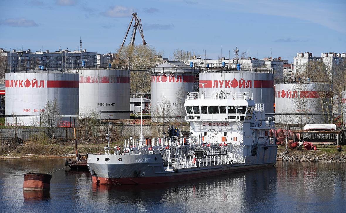 Politico узнало о планах ЕС на новые санкции против «Роснефти» и ЛУКОЙЛа