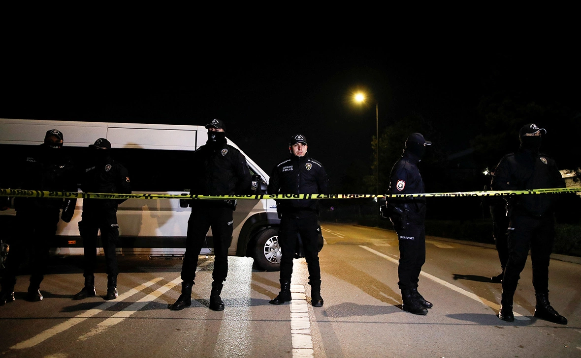 Dilara Senkaya / Reuters