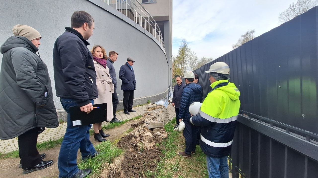 Приставы Карелии арестовали ювелирные изделия у предпринимательницы,  задолжавшей Сбербанку 4 млн руб. по кредиту. — РБК