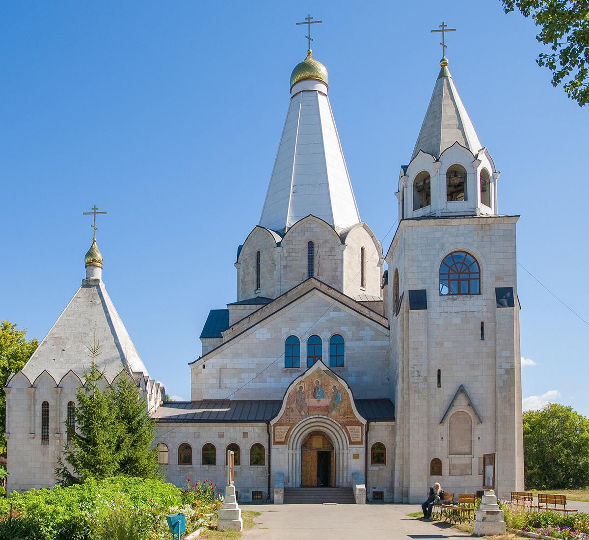 Церковь Троицы Живоначальной в селе Балаково