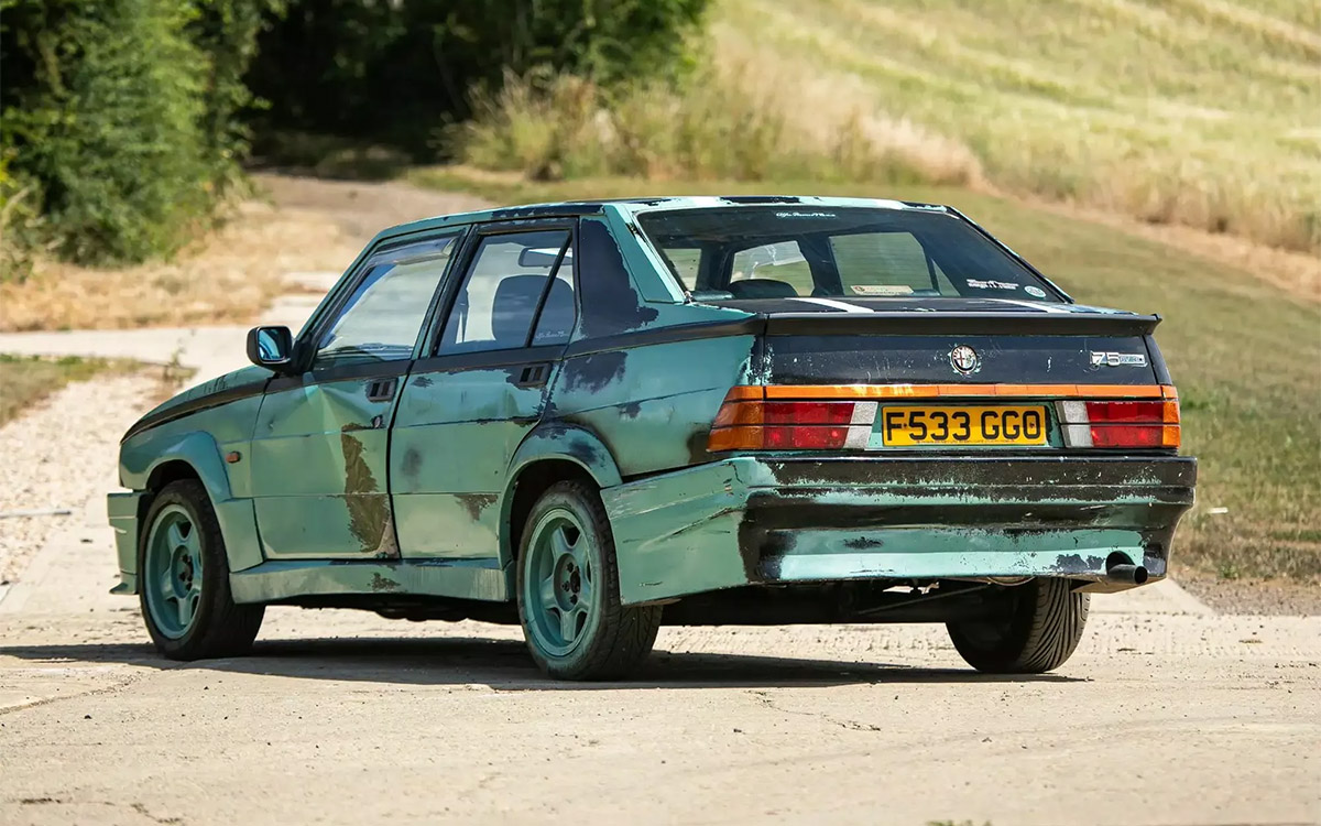 Alfa Romeo 75