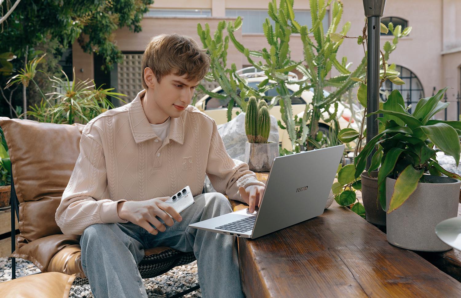 Ноутбук TECNO MEGABOOK K15S