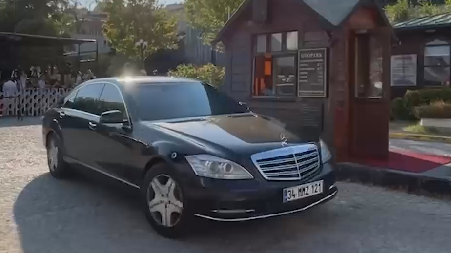 Глава украинской делегации Умеров прибыл к месту переговоров. Видео