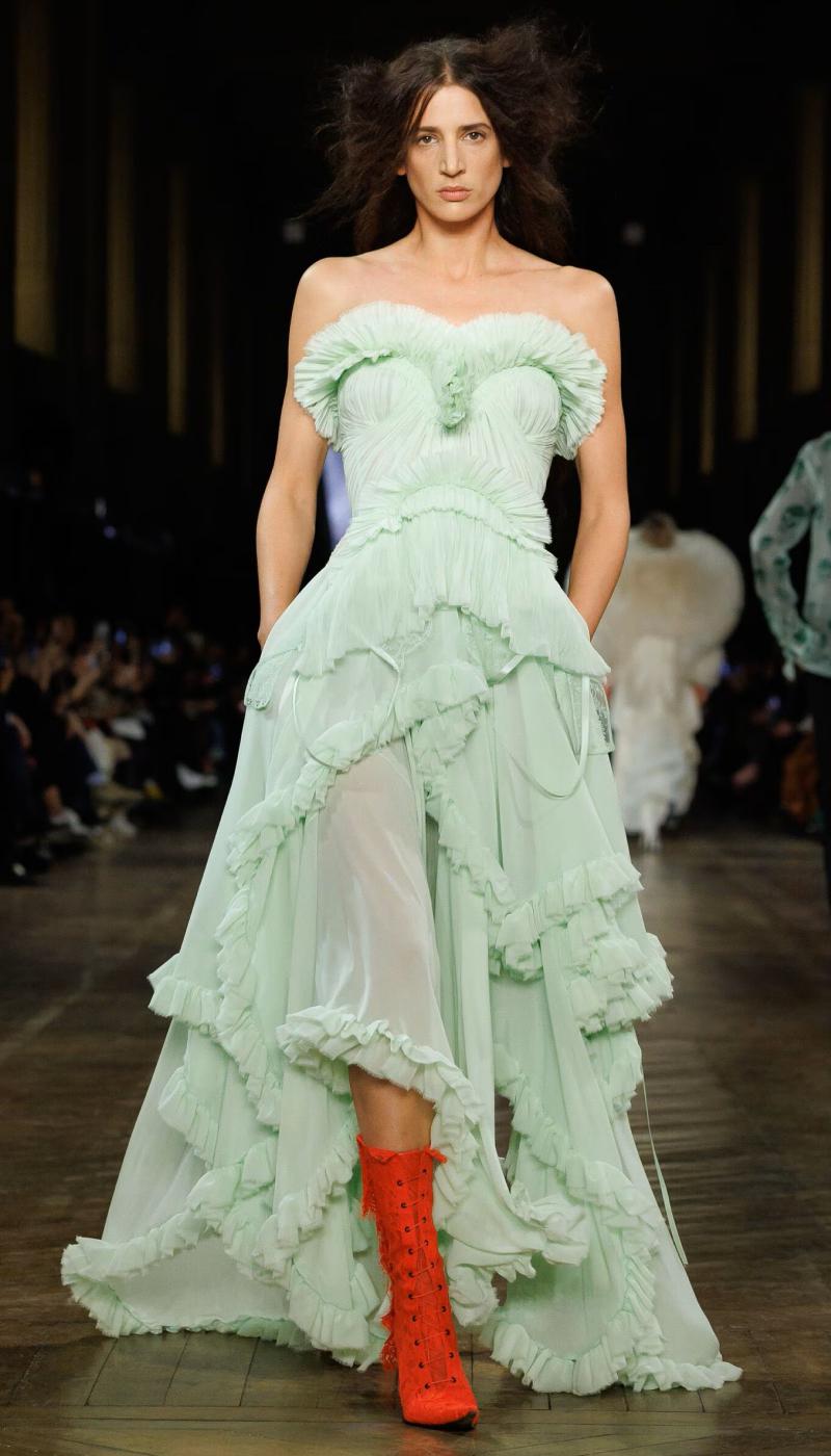 McQueen осень-зима 2025-2026
