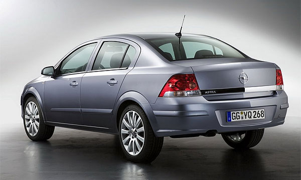 Opel представляет новый седан Astra