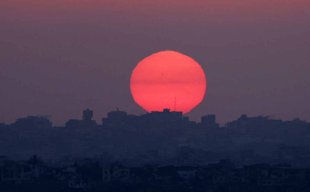 Florion Goga / Reuters