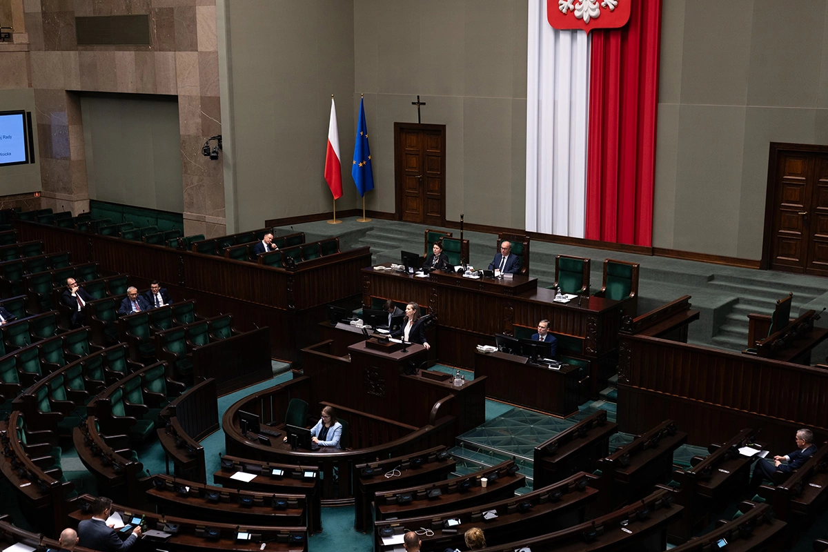 Депутатов сейма Польши предложили проверять на алкогольное опьянение после нескольких инцидентов, в которых участвовали нетрезвые парламентарии