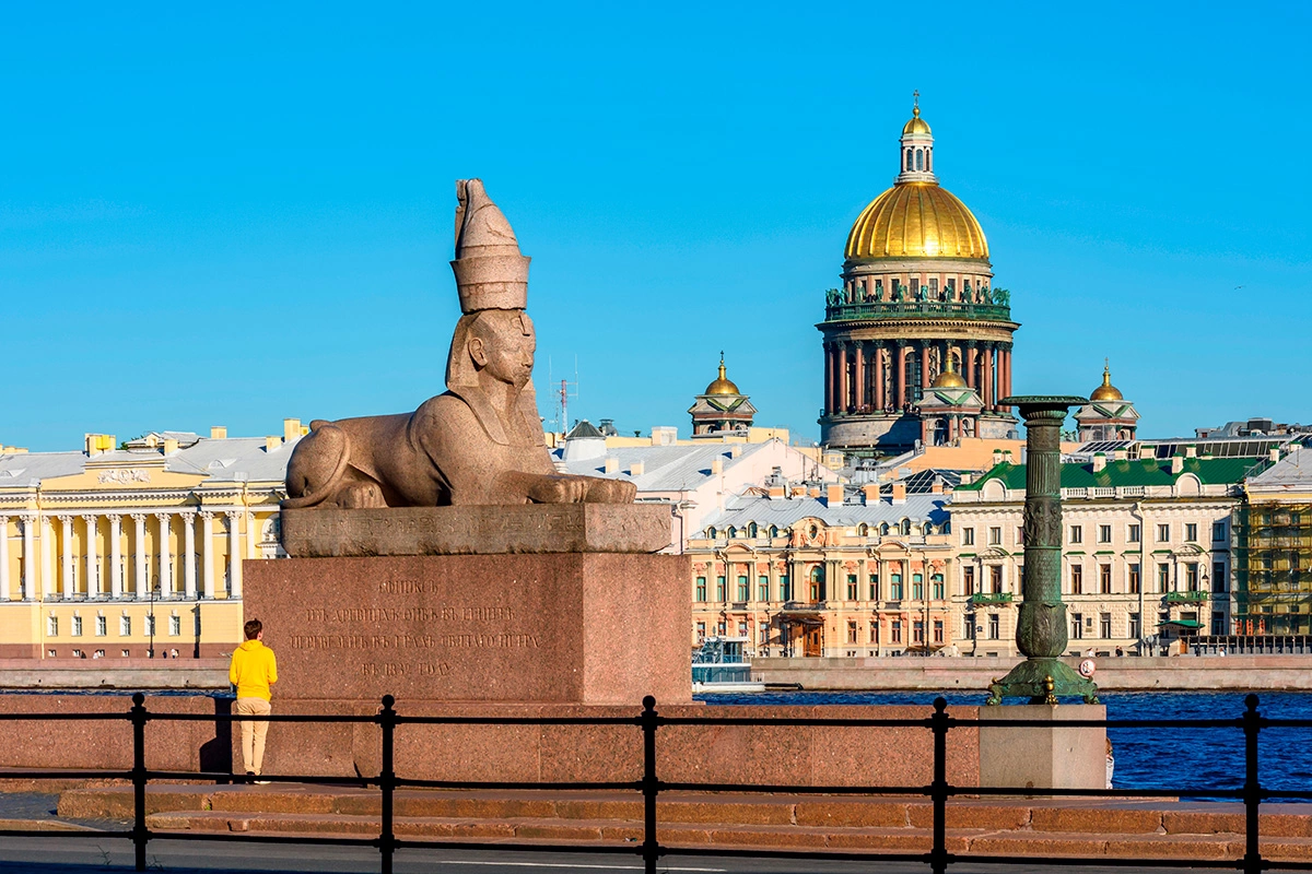 Сфинксы на Университетской набережной в наши дни, Санкт-Петербург