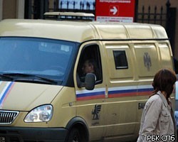 Хищение 3,6 млн руб. из инкассаторской машины в Петербурге сняли на видео