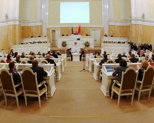 Депутаты Петербурга обдумают условия "муниципального фильтра" для нового губернатора