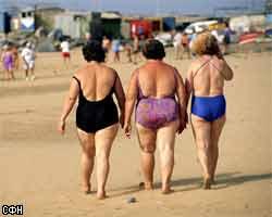 Толстые женщины на пляже красивая художественная работа генеративный ии | Премиум Фото