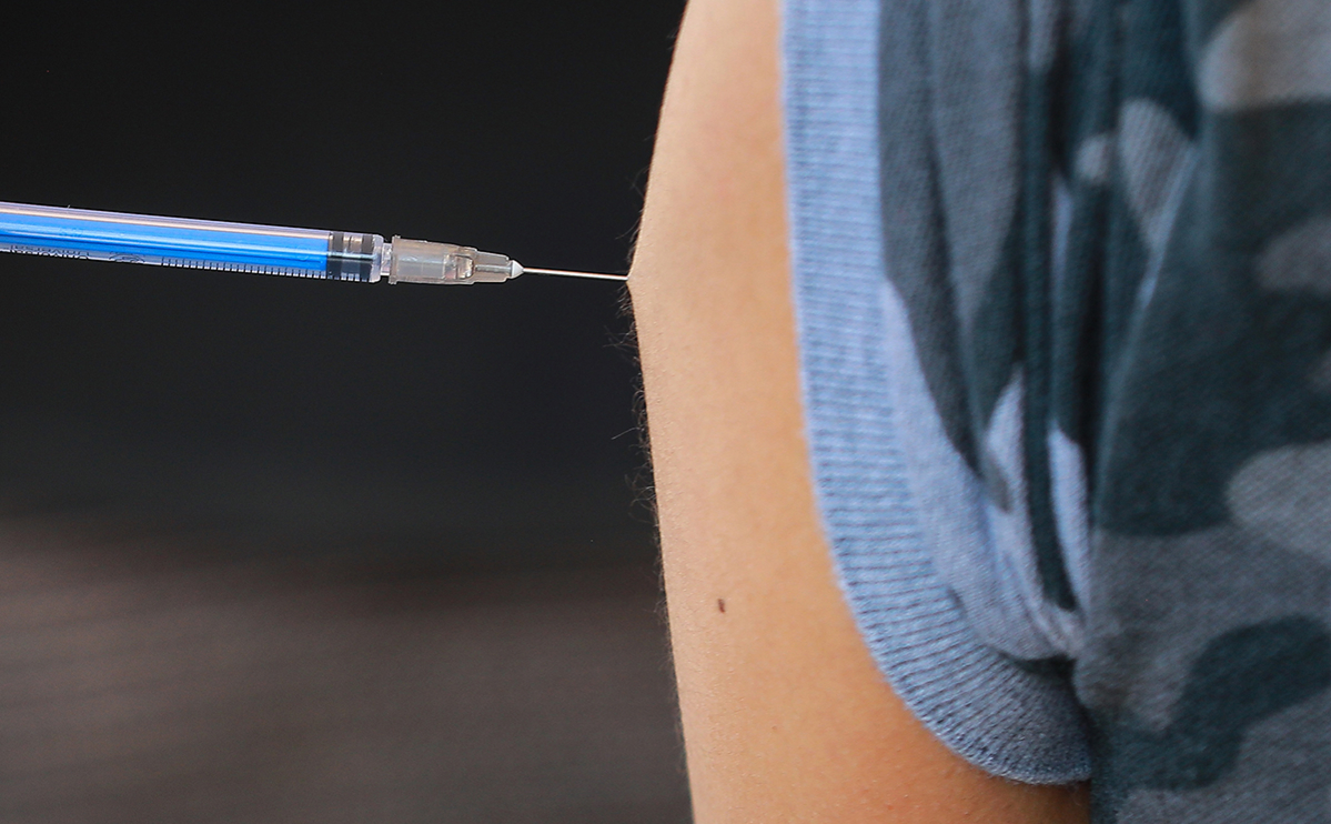 Власти проверят сообщения о смерти семьи на Кубани после вакцинации