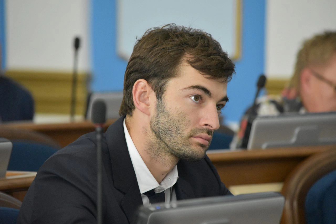 личная страница Михаила Бесфамильного