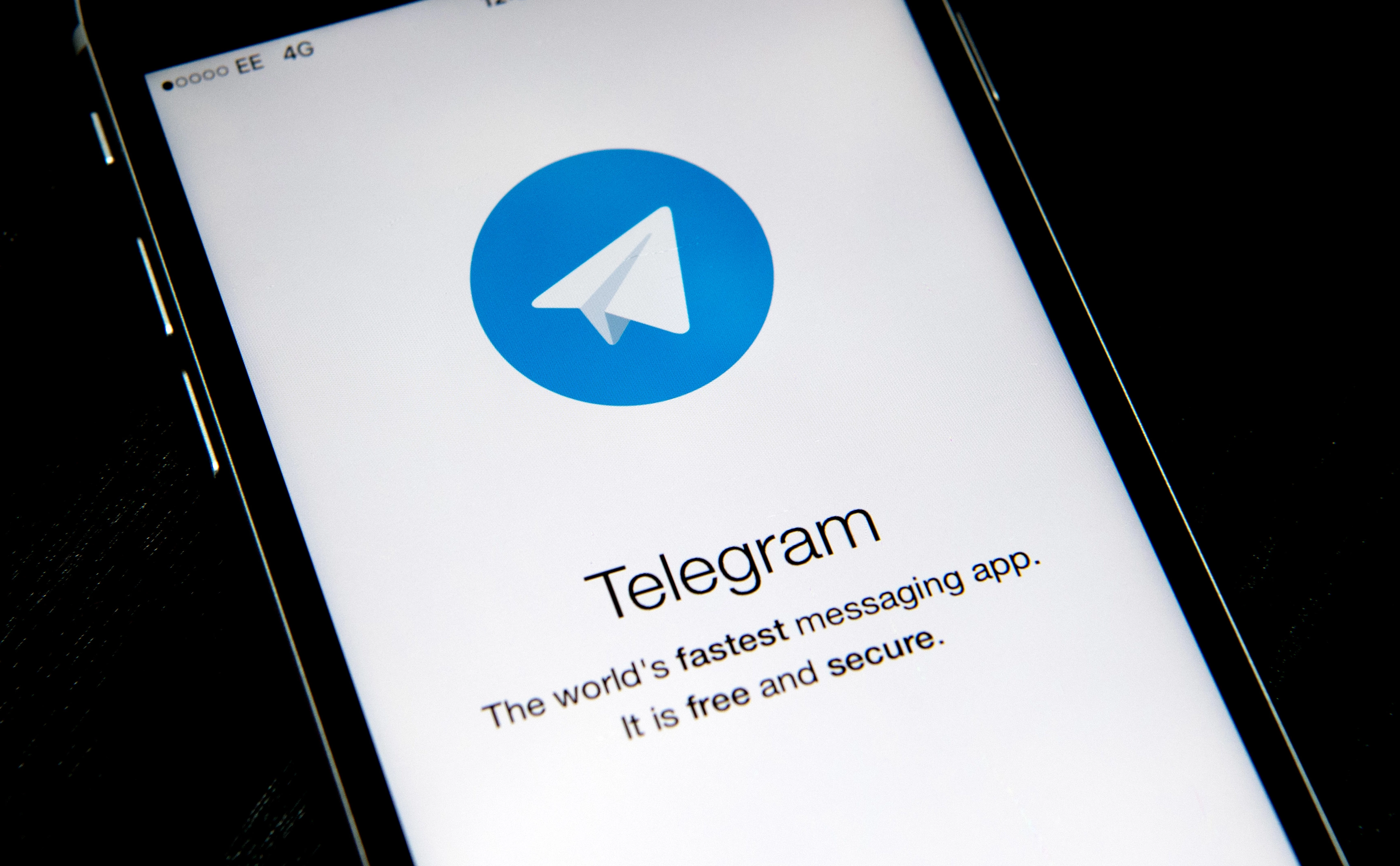 Carl Court / Getty Images